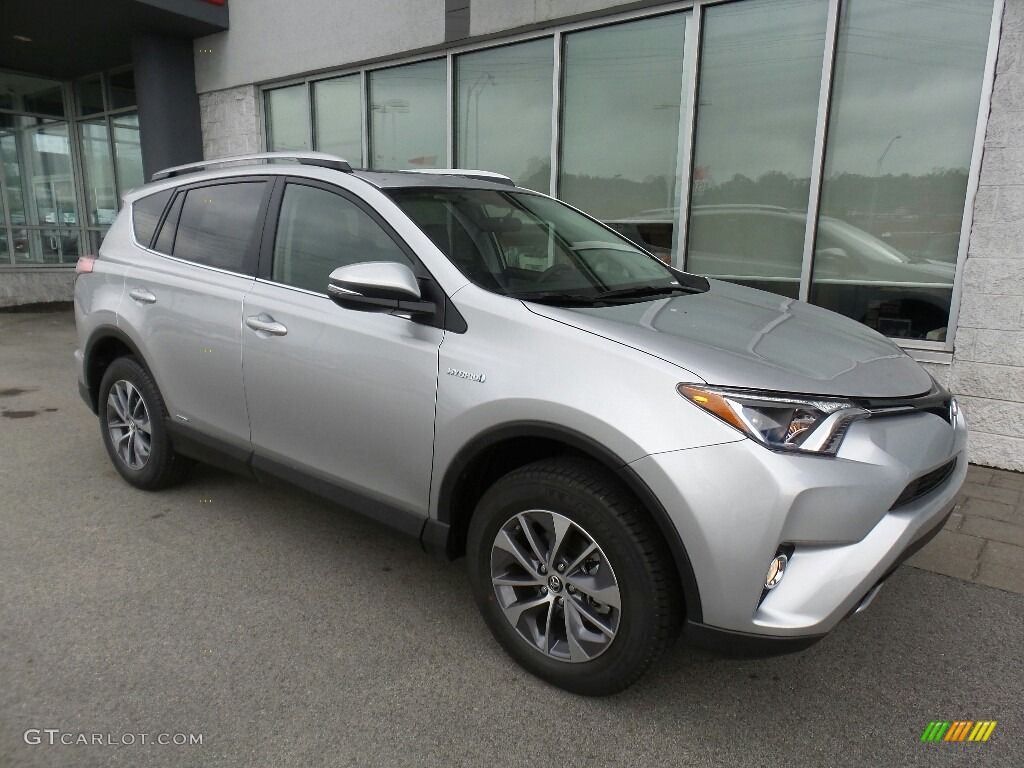 2016 RAV4 XLE AWD - Classic Silver Metallic / Black photo #1