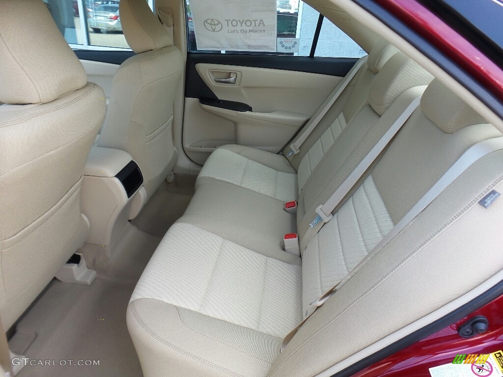 Almond Interior 2017 Toyota Camry LE Photo #115146603