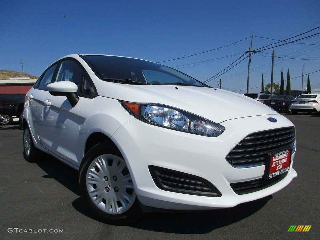 2016 Fiesta S Sedan - Oxford White / Charcoal Black photo #1