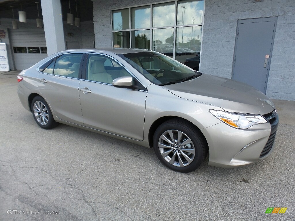 Creme Brulee Mica Toyota Camry