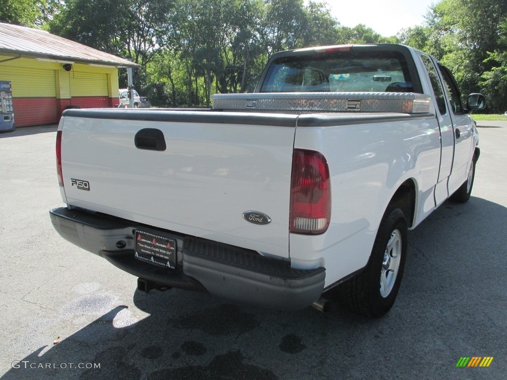 2004 F150 XL Heritage SuperCab - Oxford White / Heritage Graphite Grey photo #3