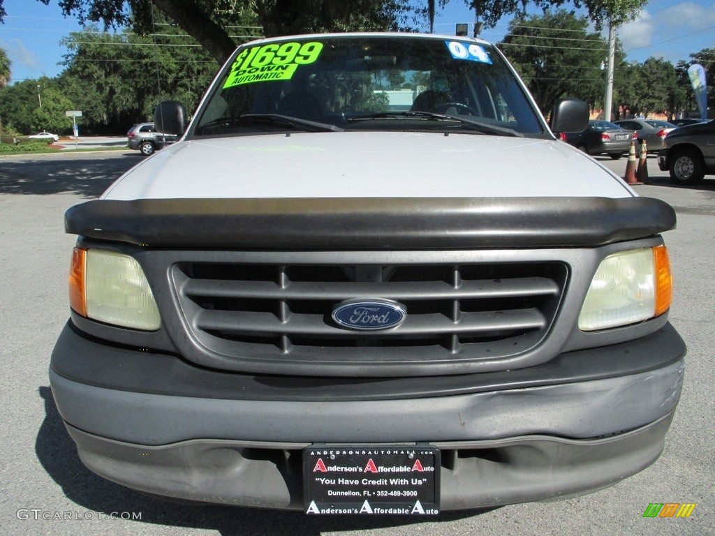 2004 F150 XL Heritage SuperCab - Oxford White / Heritage Graphite Grey photo #8