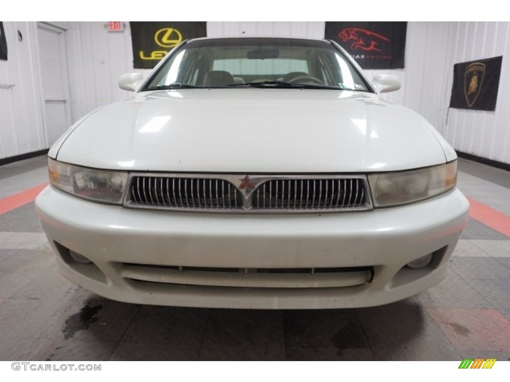 2001 Galant ES - Northstar White / Gray photo #4