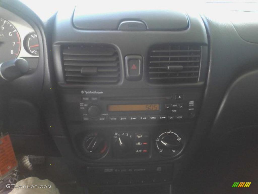 2006 Sentra SE-R Spec V - Code Red / Charcoal photo #9