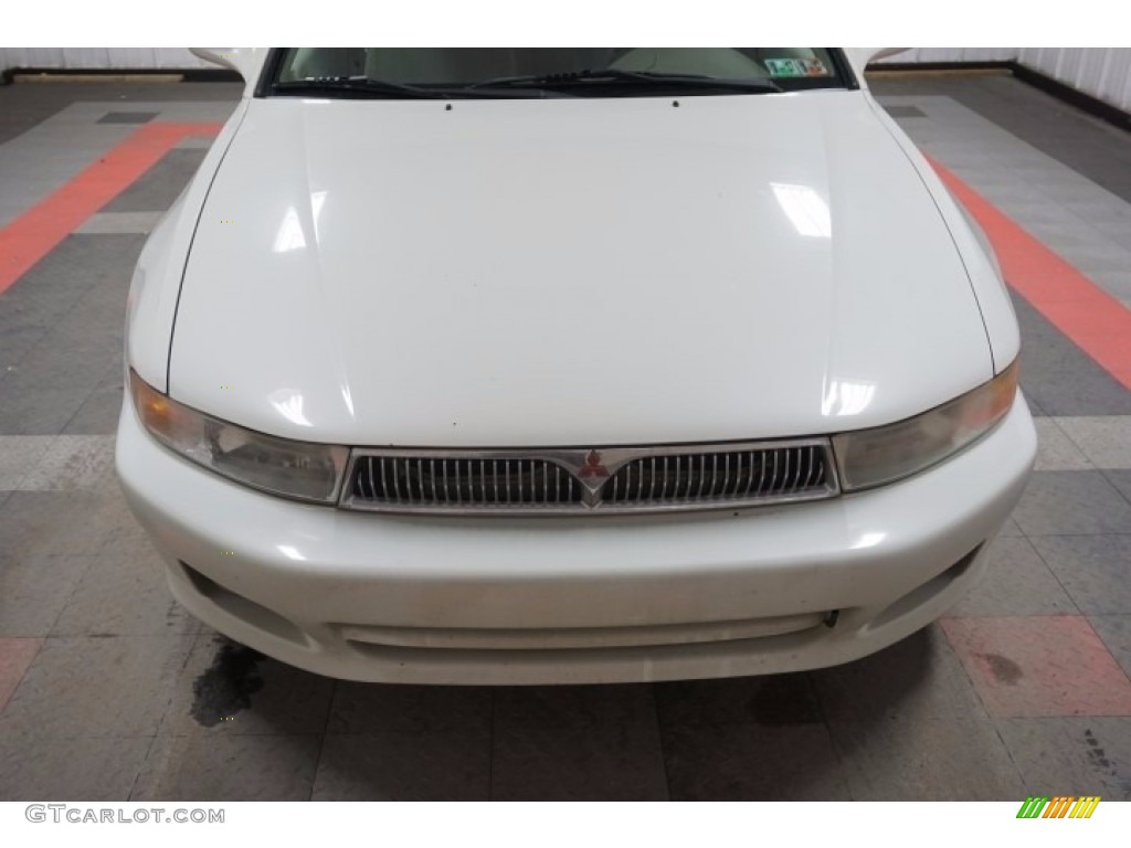 2001 Galant ES - Northstar White / Gray photo #47