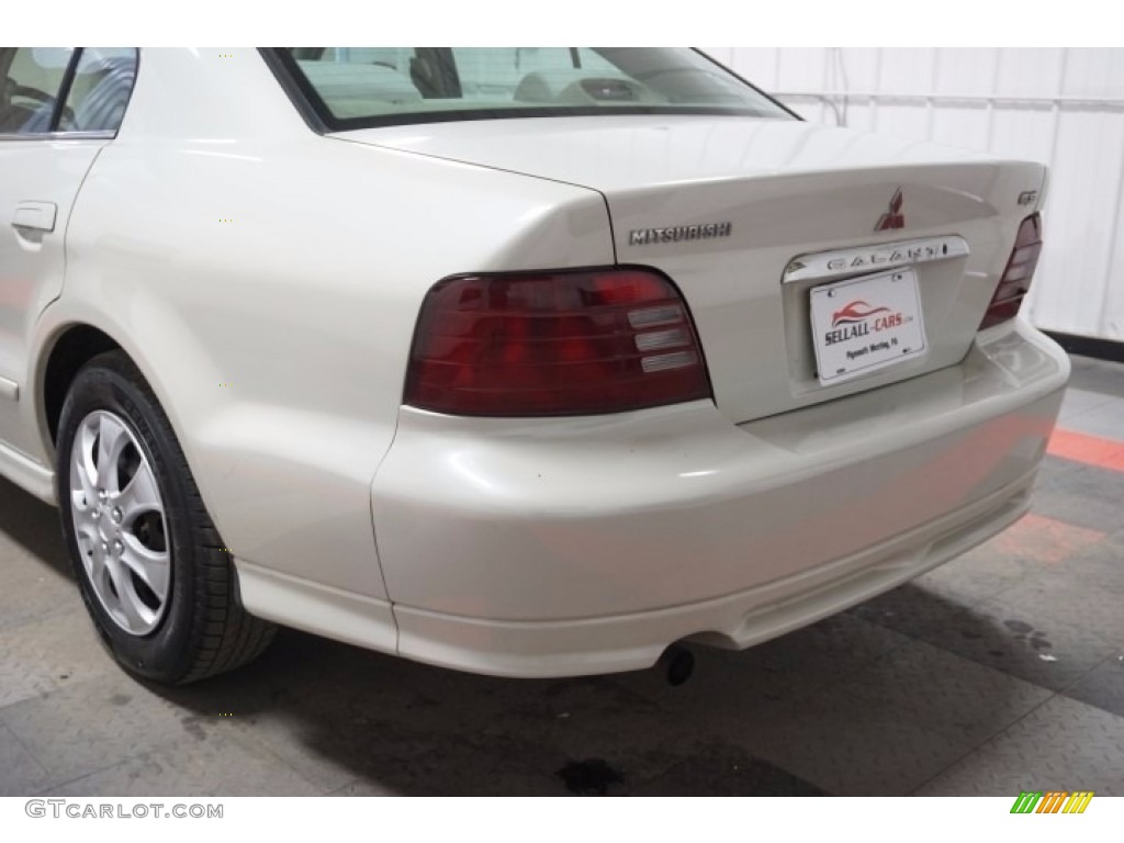 2001 Galant ES - Northstar White / Gray photo #60