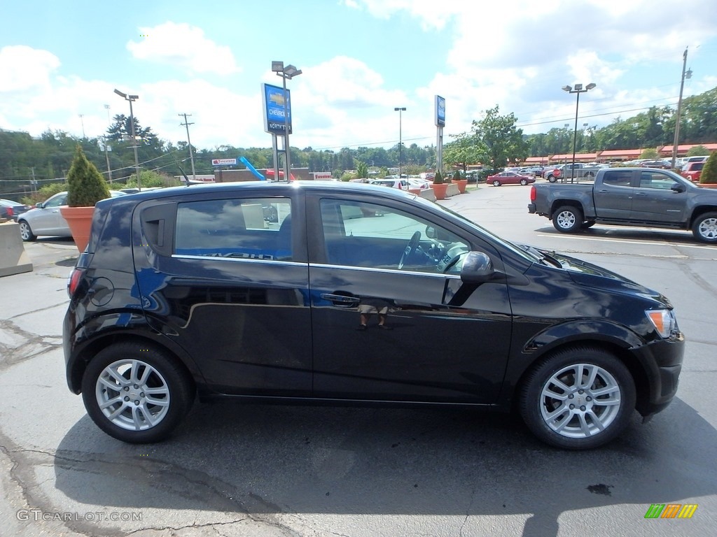 2012 Sonic LT Hatch - Black / Jet Black/Dark Titanium photo #10