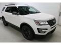 2017 Oxford White Ford Explorer XLT 4WD  photo #3