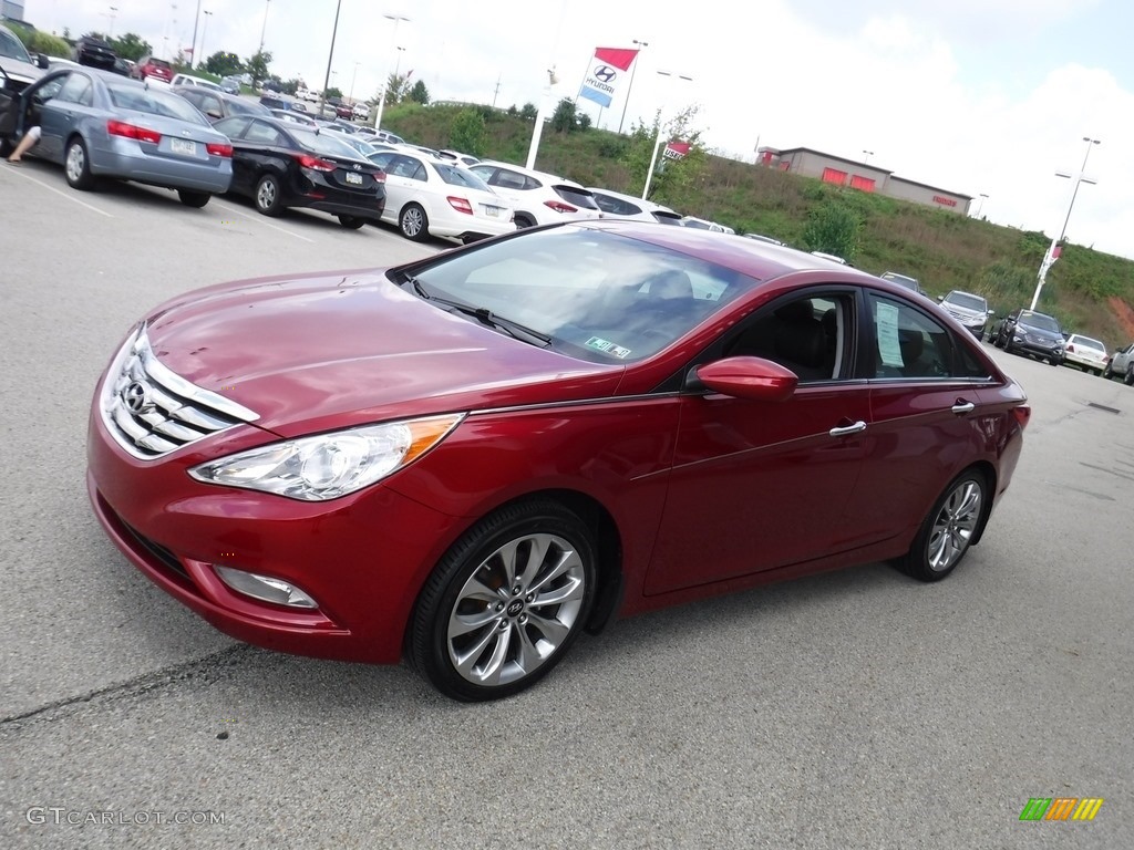 2011 Sonata SE 2.0T - Venetian Red / Black photo #5