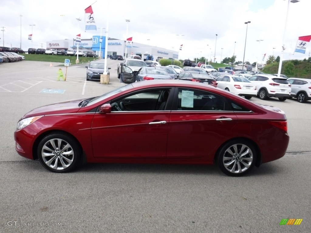 2011 Sonata SE 2.0T - Venetian Red / Black photo #6