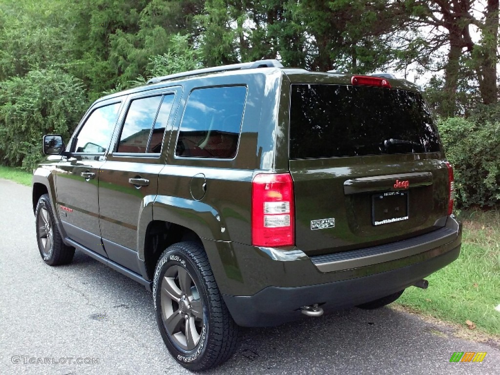 2017 Patriot 75th Anniversary Edition 4x4 - Recon Green / Dark Slate Gray/Light Pebble Beige photo #2