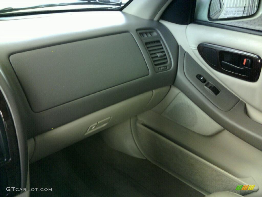 1999 Avalon XLS - White Diamond Pearl / Ivory photo #10