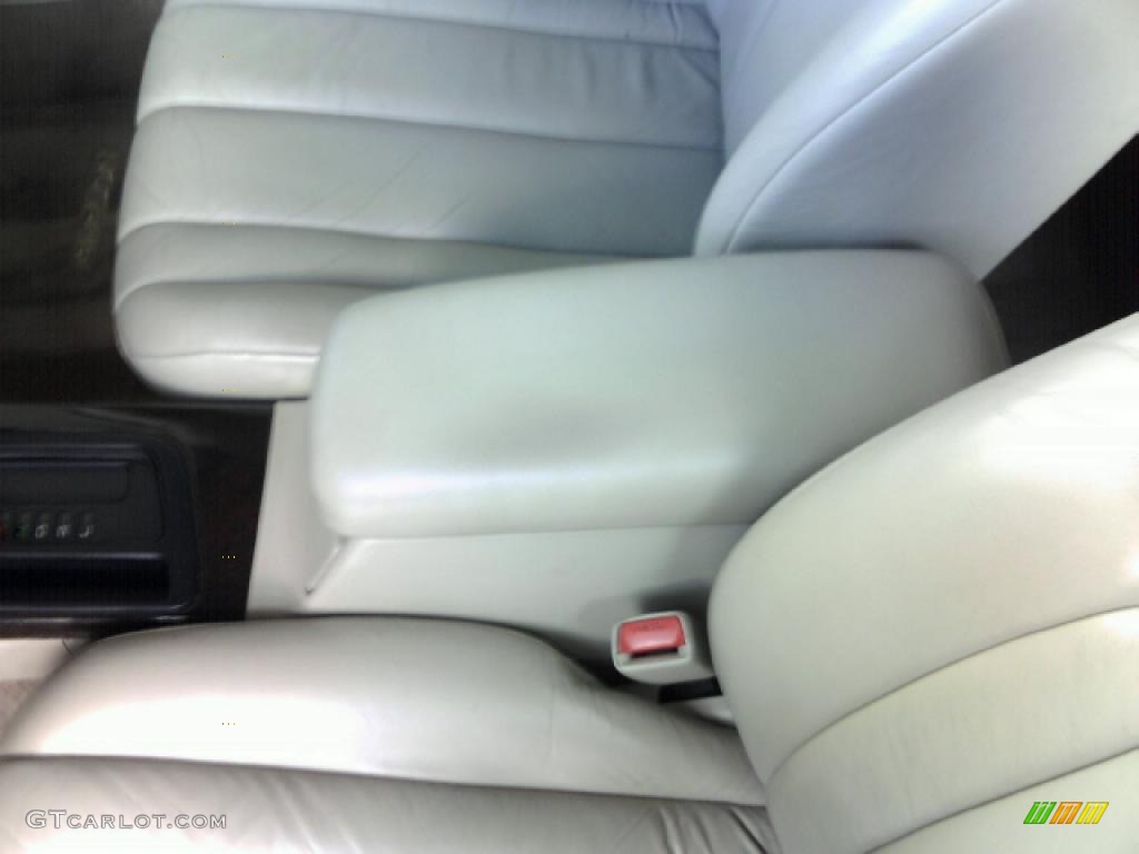 1999 Avalon XLS - White Diamond Pearl / Ivory photo #14
