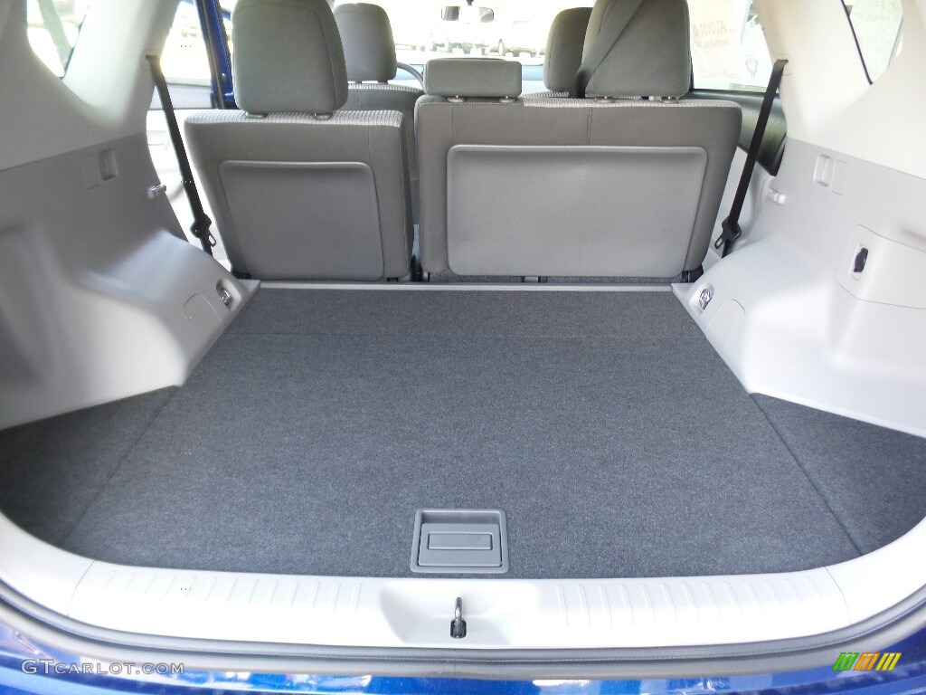 2017 Toyota Prius v Three Trunk Photo #115175873
