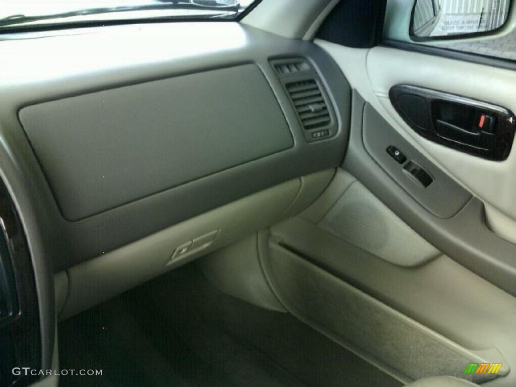 1999 Avalon XLS - White Diamond Pearl / Ivory photo #36
