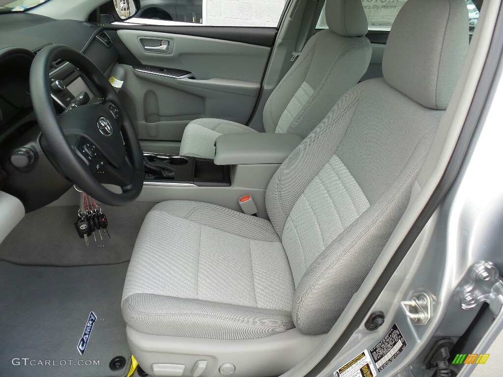 Black Interior 2017 Toyota Camry LE Photo #115176458