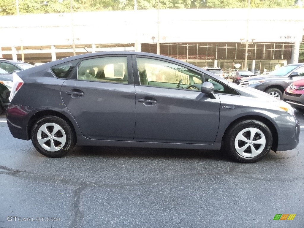 2012 Prius 3rd Gen Two Hybrid - Winter Gray Metallic / Dark Gray photo #2