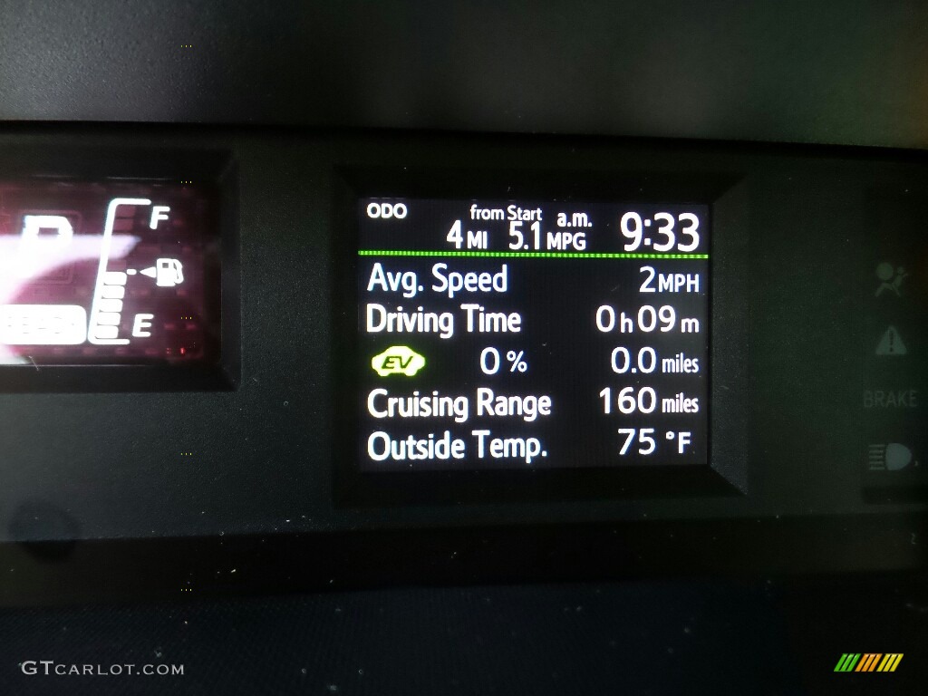 2016 Prius c Two - Absolutely Red / Black photo #18