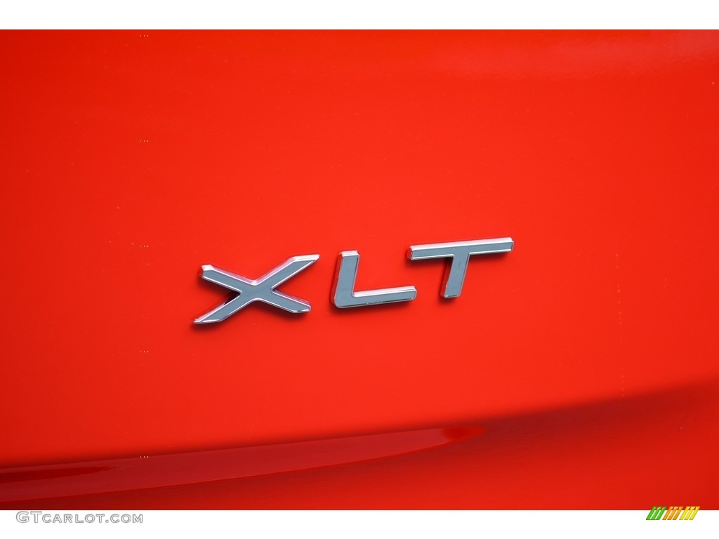 2017 Ford Transit Connect XLT Wagon Marks and Logos Photos