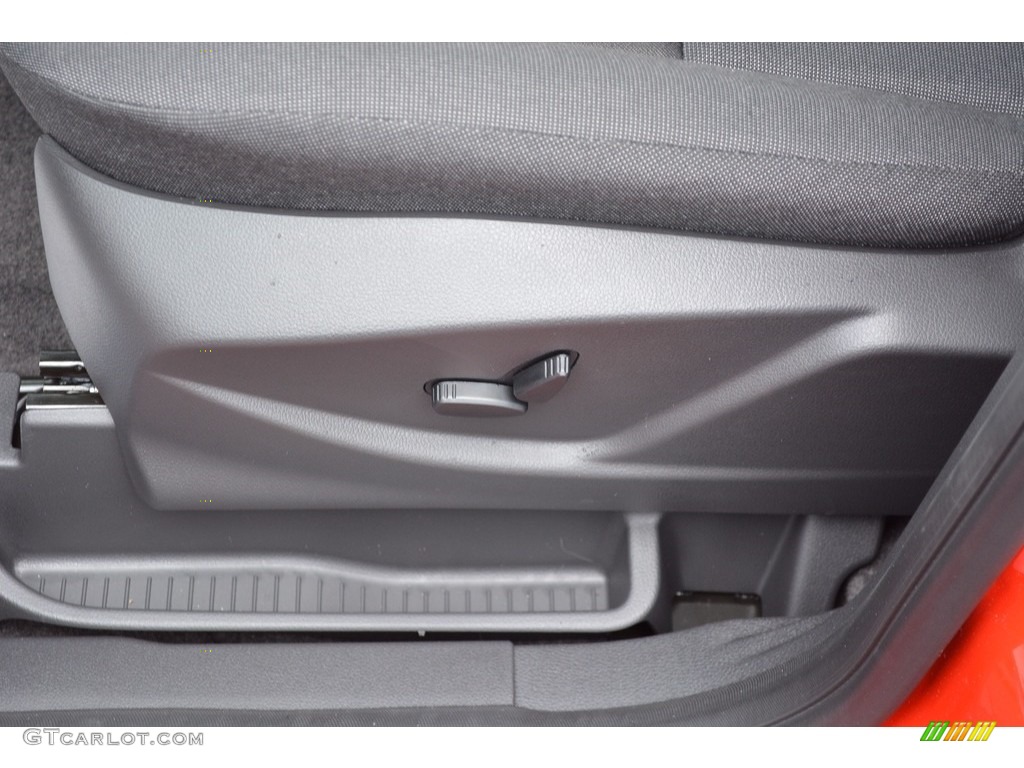 2017 Ford Transit Connect XLT Wagon Front Seat Photo #115179683