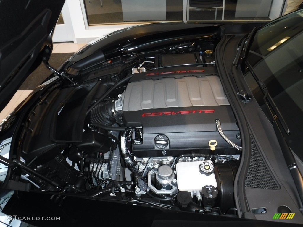 2017 Chevrolet Corvette Stingray Convertible Engine Photos
