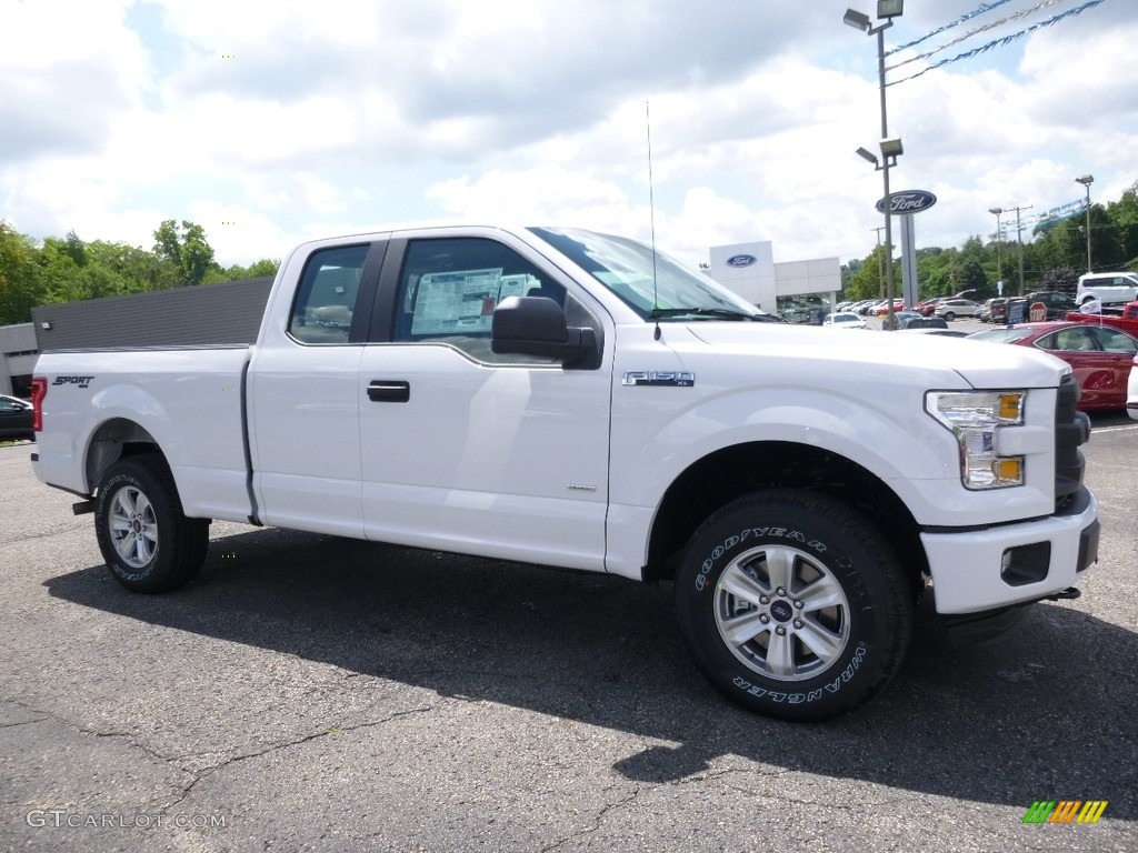 2016 F150 Lariat SuperCab 4x4 - Oxford White / Medium Earth Gray photo #1
