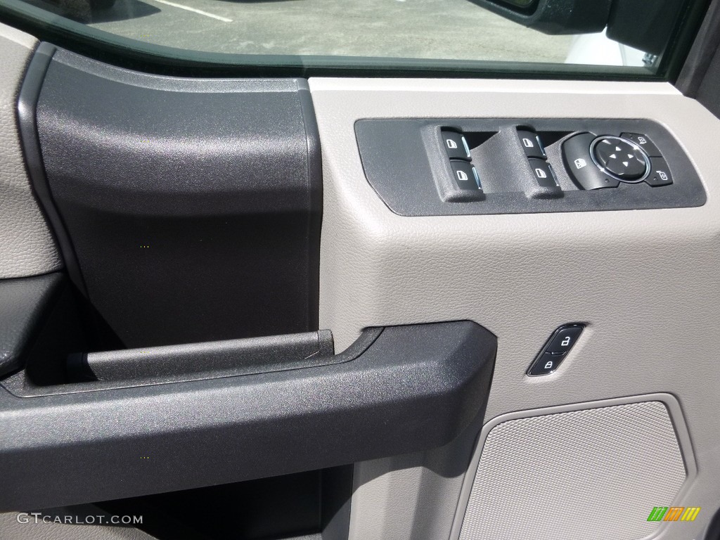 2016 F150 Lariat SuperCab 4x4 - Oxford White / Medium Earth Gray photo #9