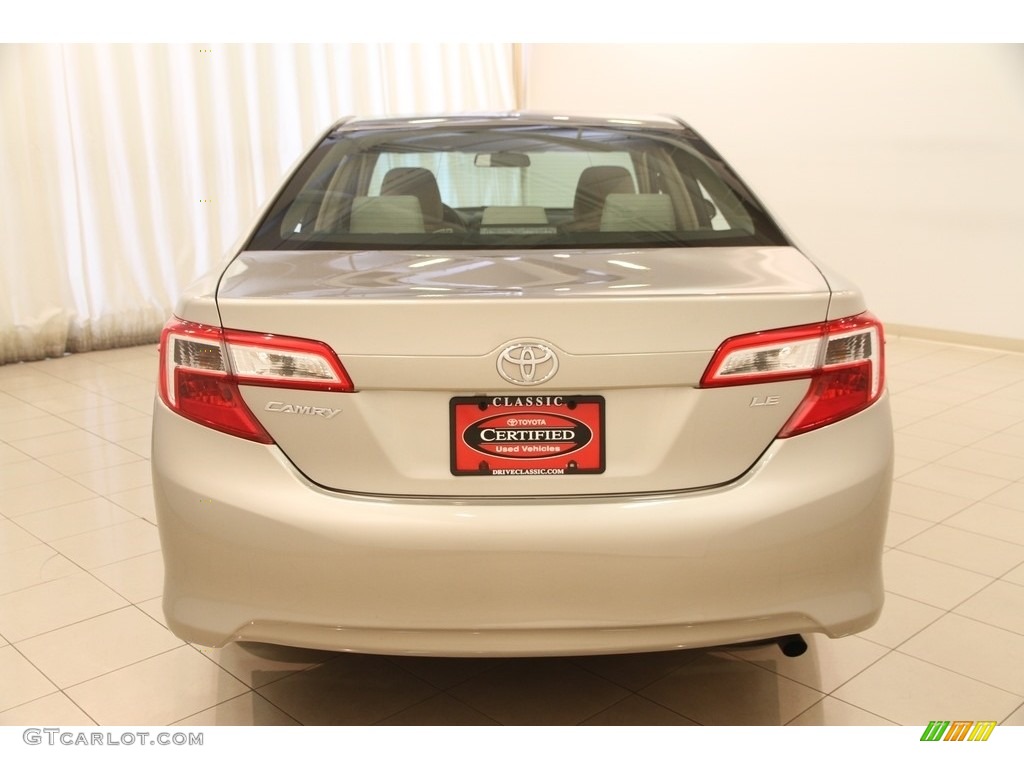 2013 Camry LE - Champagne Mica / Ivory photo #15