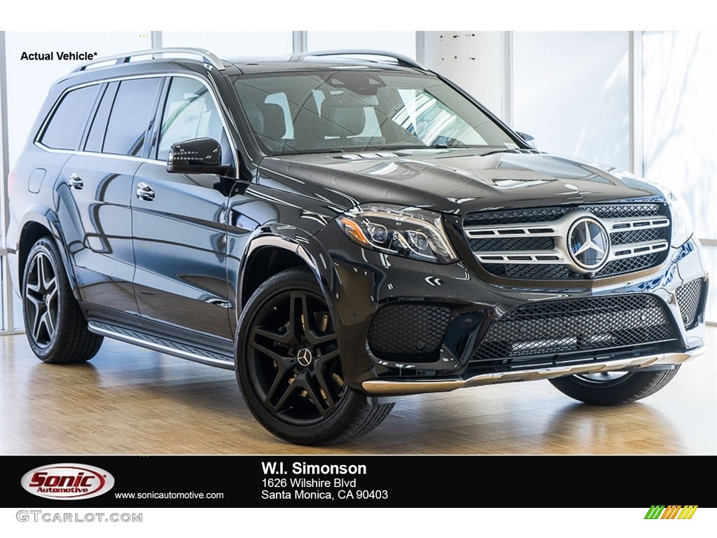 Black Mercedes-Benz GLS