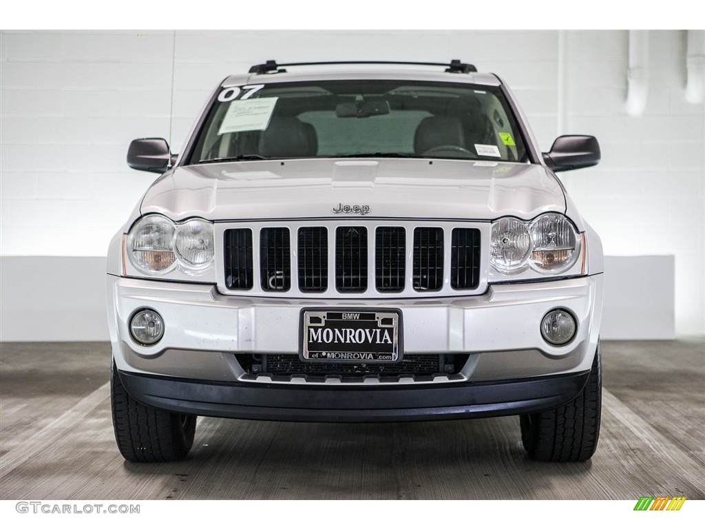 2007 Grand Cherokee Laredo - Bright Silver Metallic / Medium Slate Gray photo #2