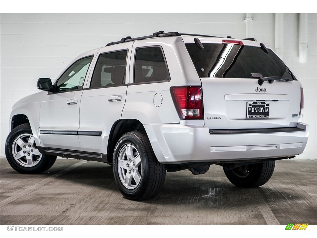 2007 Grand Cherokee Laredo - Bright Silver Metallic / Medium Slate Gray photo #10