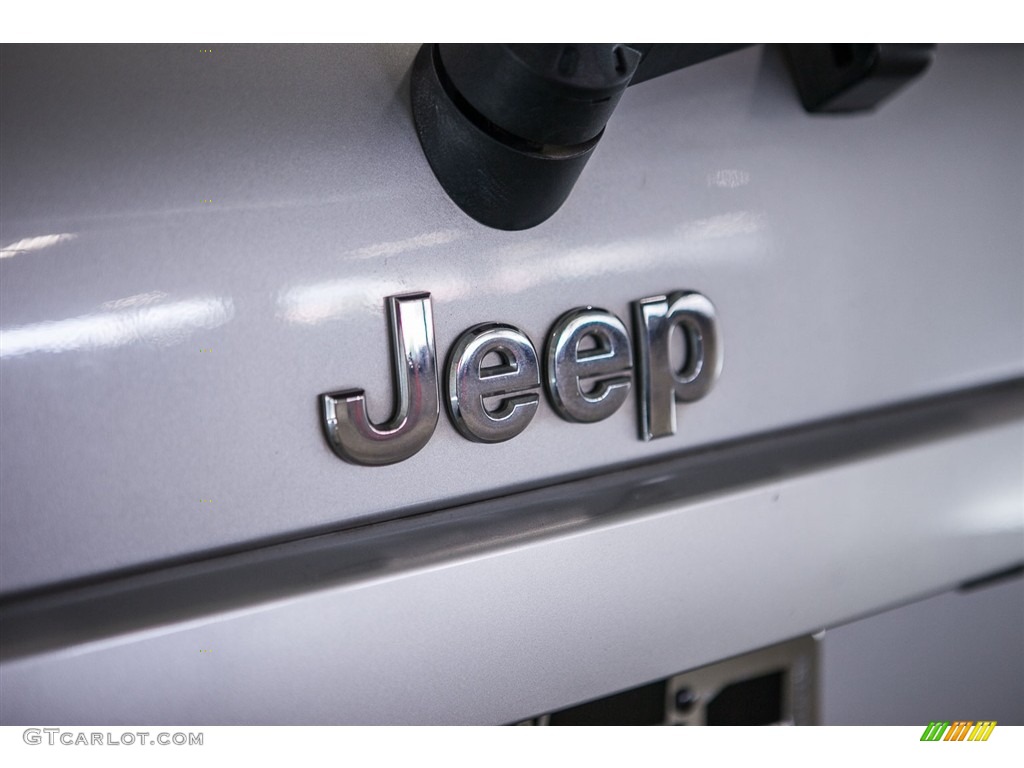 2007 Grand Cherokee Laredo - Bright Silver Metallic / Medium Slate Gray photo #30