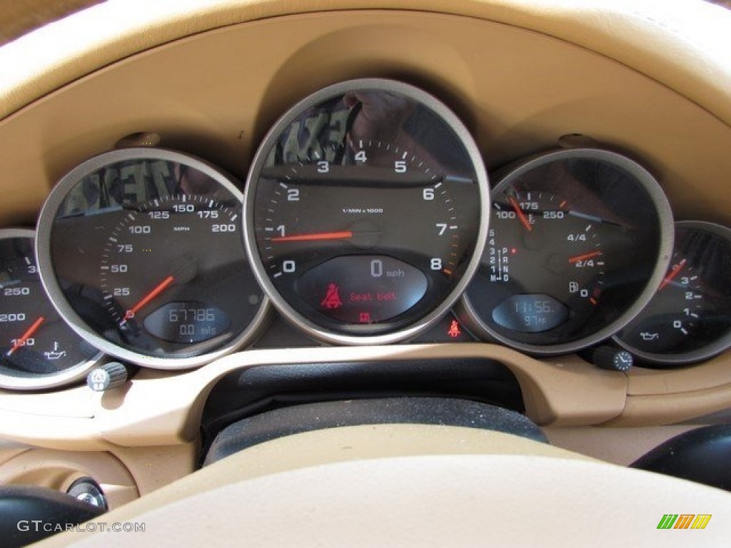 2005 911 Carrera Coupe - Forest Green Metallic / Sand Beige photo #25