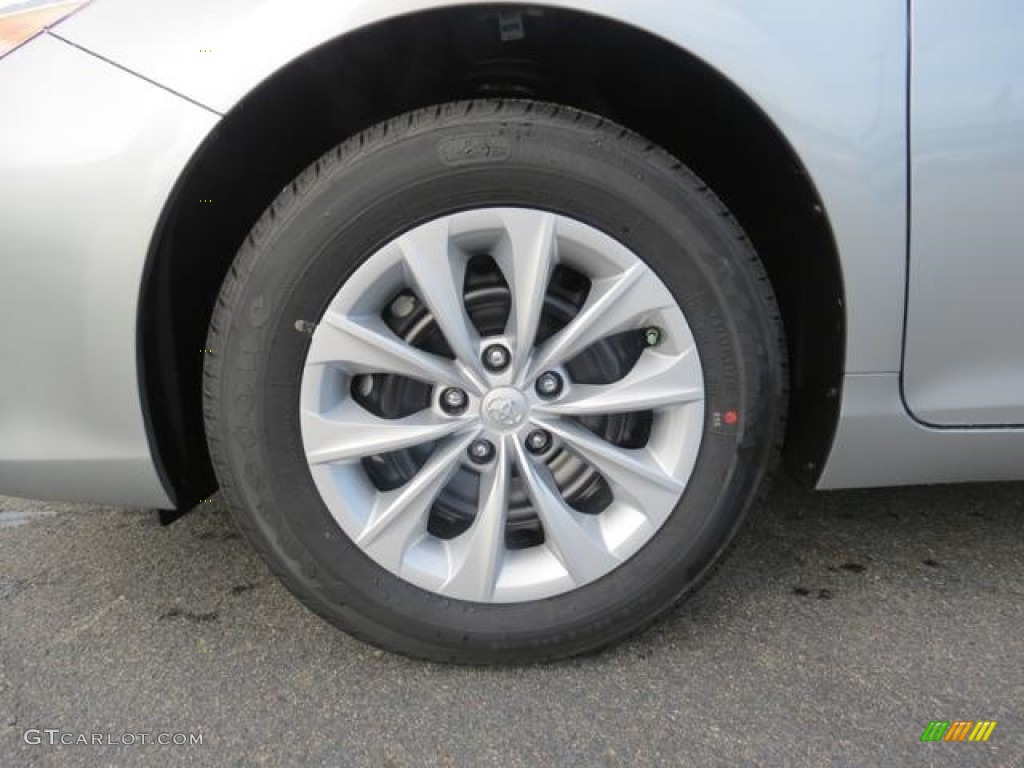 2017 Camry LE - Celestial Silver Metallic / Ash photo #4