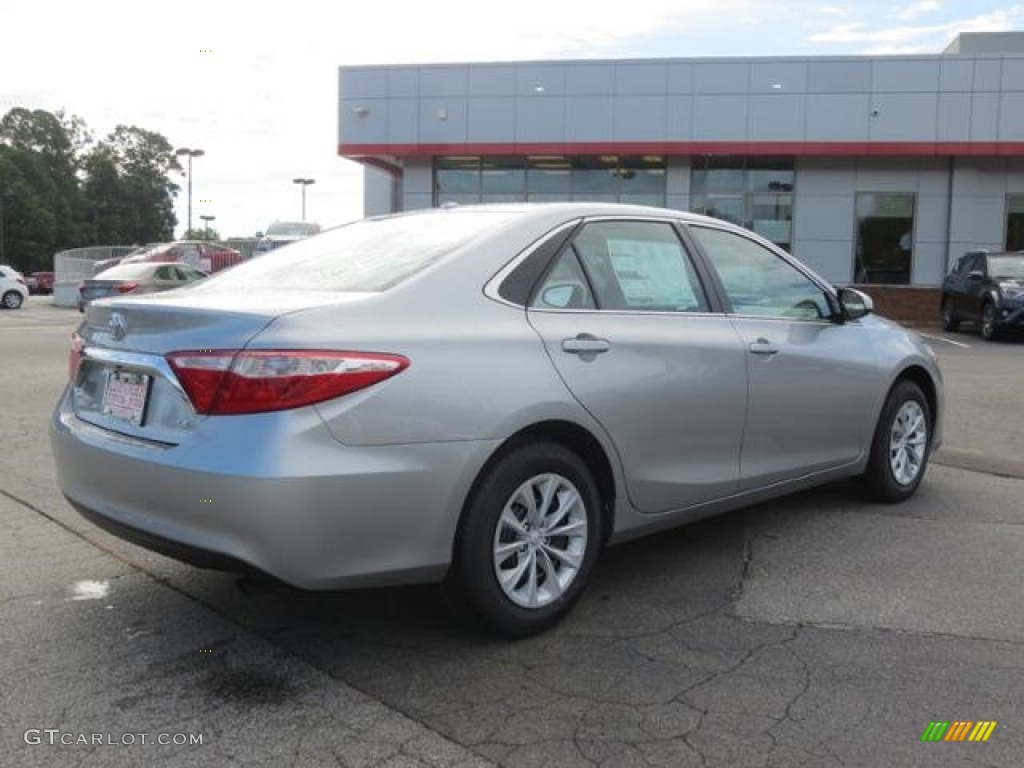 2017 Camry LE - Celestial Silver Metallic / Ash photo #22