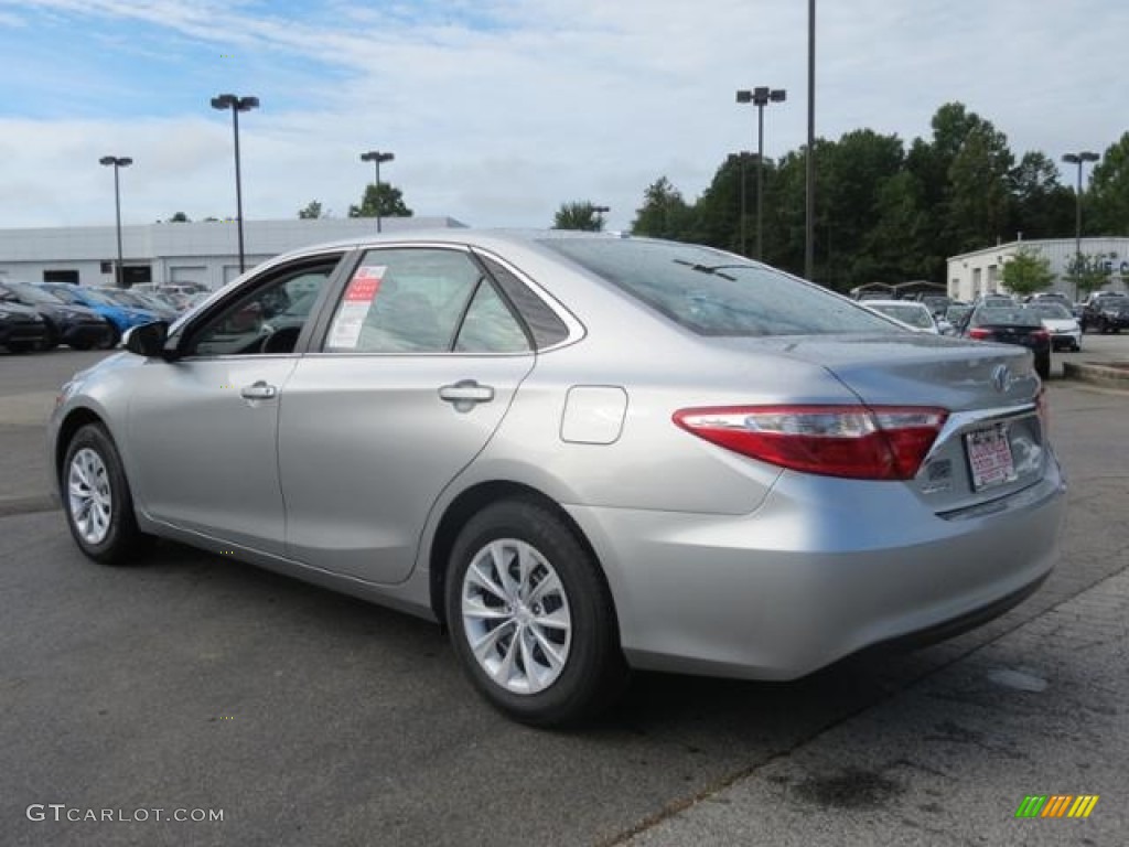 2017 Camry LE - Celestial Silver Metallic / Ash photo #24