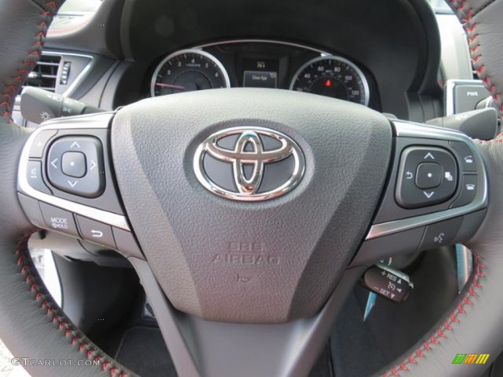 2017 Toyota Camry SE Black Steering Wheel Photo #115206690