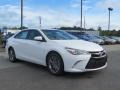 Super White - Camry SE Photo No. 1