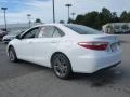 Super White - Camry SE Photo No. 24