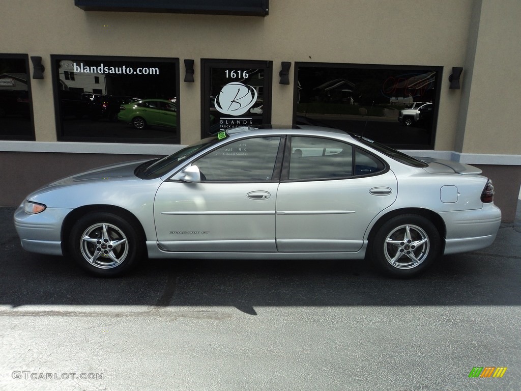 2002 Grand Prix GT Sedan - Galaxy Silver Metallic / Graphite photo #1