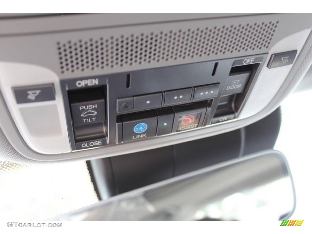 2017 Acura TLX Technology Sedan Controls Photo #115219562