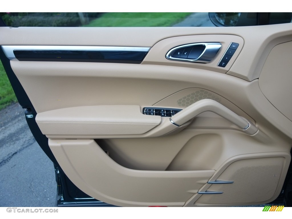 2014 Cayenne  - Jet Green Metallic / Luxor Beige photo #11