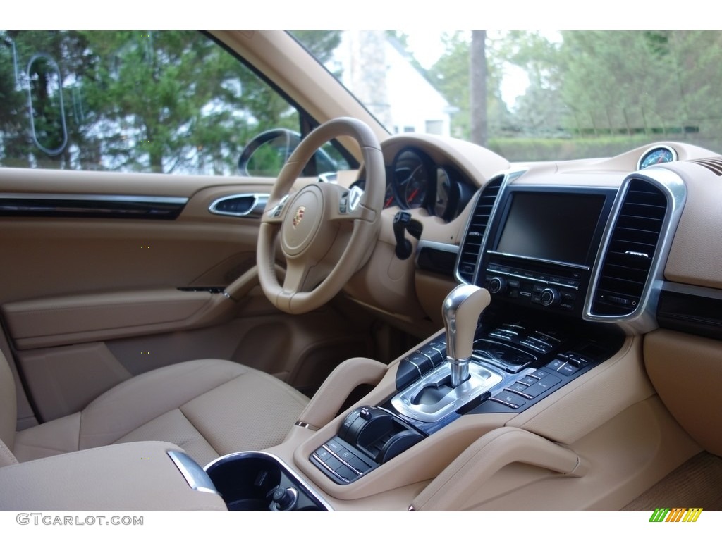 2014 Cayenne  - Jet Green Metallic / Luxor Beige photo #17