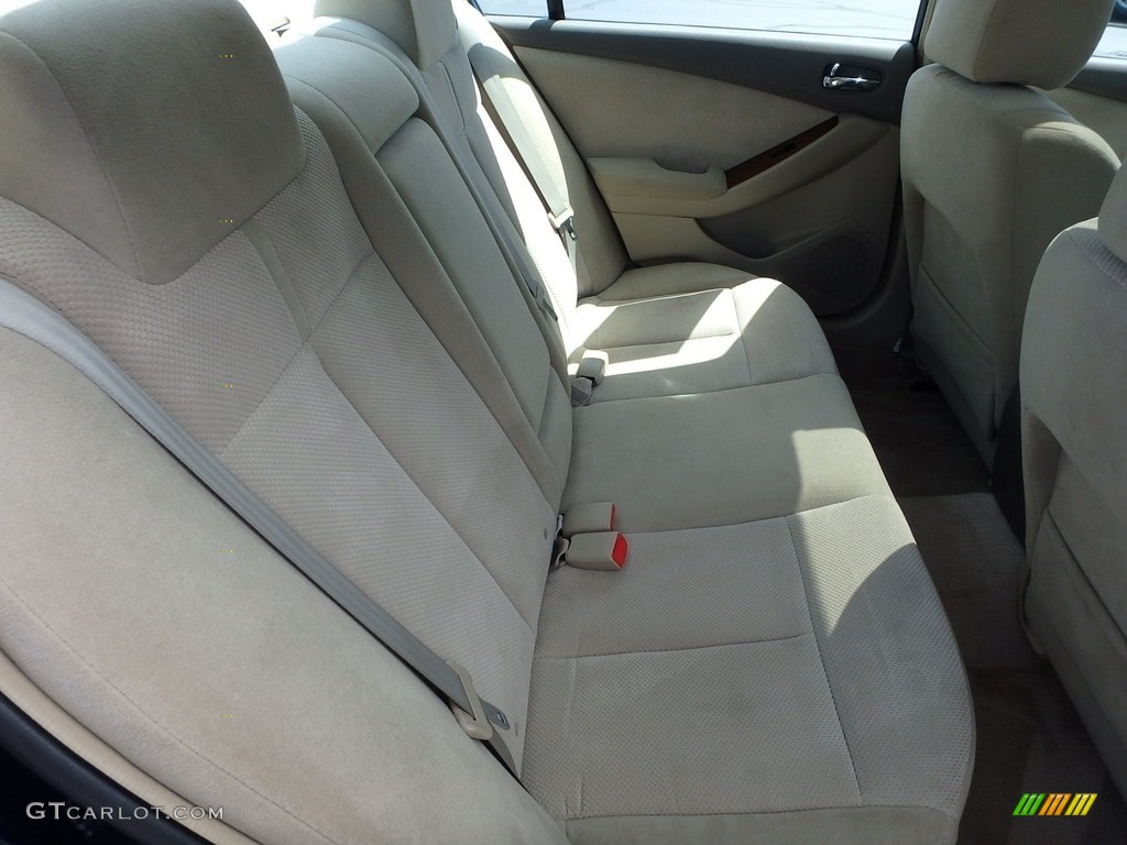 2007 Altima 2.5 S - Majestic Blue Metallic / Blond photo #17