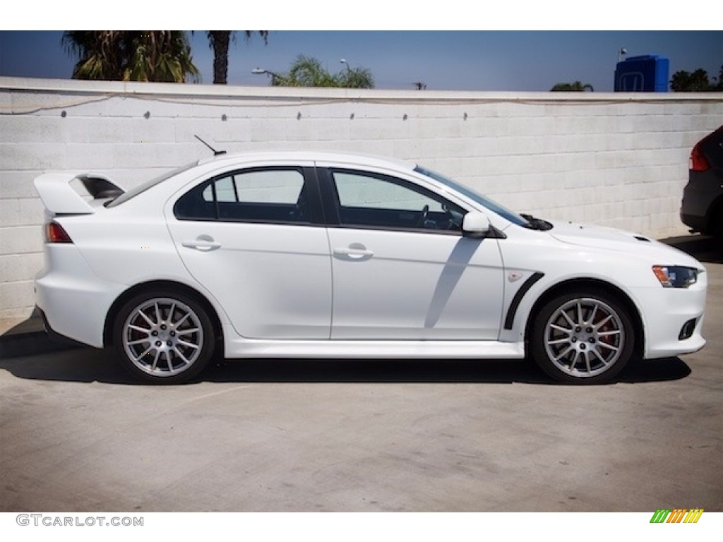 2014 Lancer Evolution GSR - Wicked White / Black photo #8
