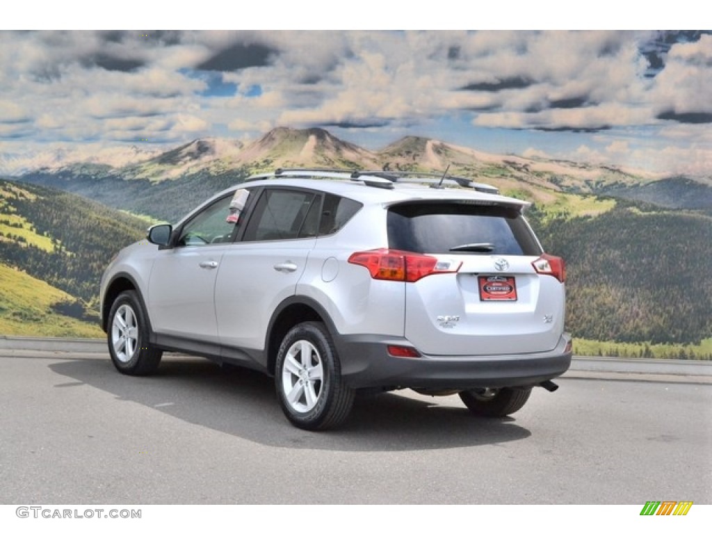 2014 RAV4 XLE AWD - Classic Silver Metallic / Black photo #8