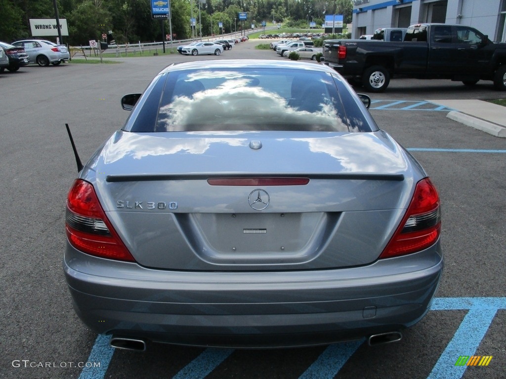 2011 SLK 300 Roadster - Palladium Silver Metallic / Black photo #33