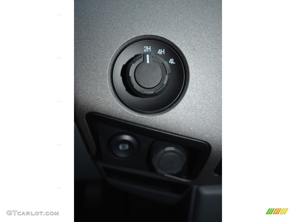 2016 F250 Super Duty XLT Crew Cab 4x4 - Magnetic Metallic / Steel photo #13