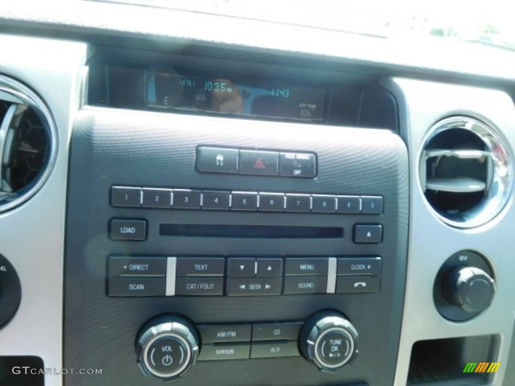 2010 F150 XL SuperCab 4x4 - Red Candy Metallic / Tan photo #19