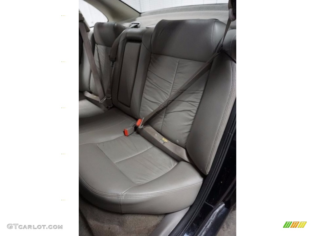 2003 L Series L300 Sedan - Black / Gray photo #22